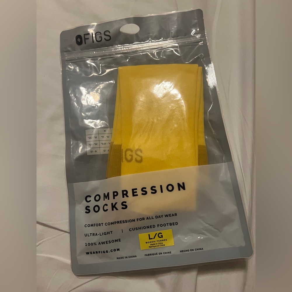 Figs compression socks - NEW - size M- yellow
